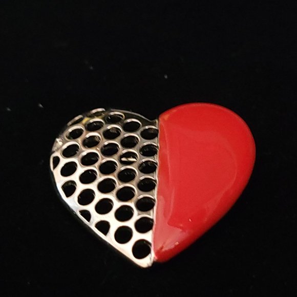 Lovely Red Enamel Silver Plate Heart Pin VTG Jewelry Brooch 6354 - Picture 5 of 11